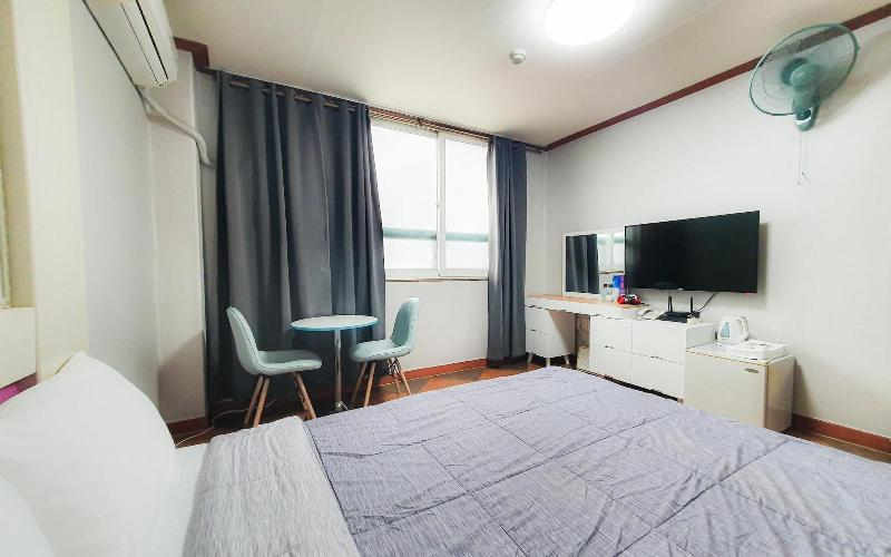 Sokcho Two Wheels Motel