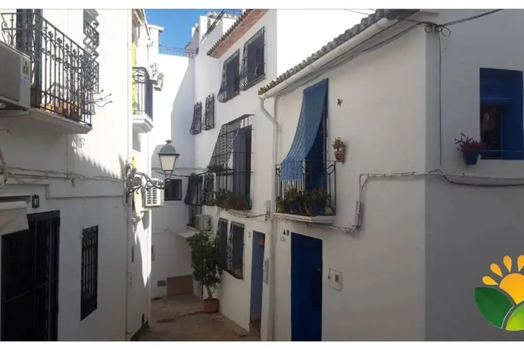 Casa la Rana Charming Townhouse near the beach
