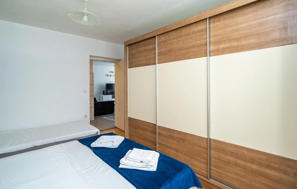 Nice Apartment in Dubrovnik With Wifi and 2 Bedrooms