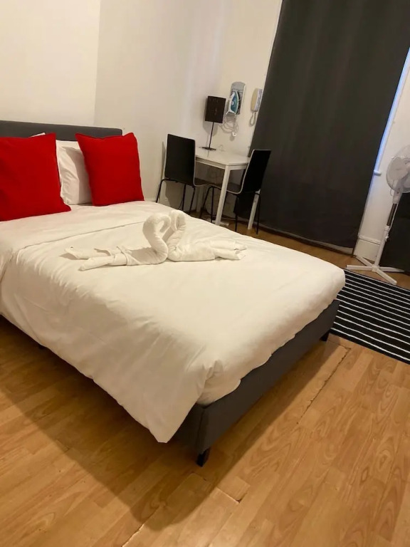 Stratford Rooms