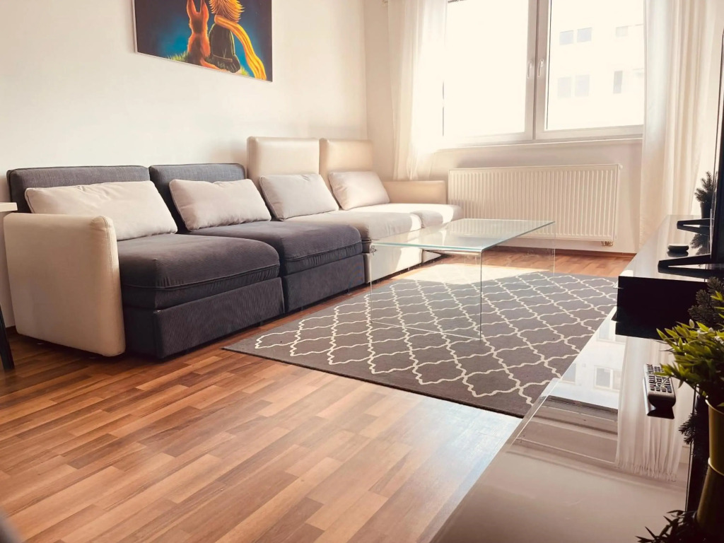 After Eight Apartment
