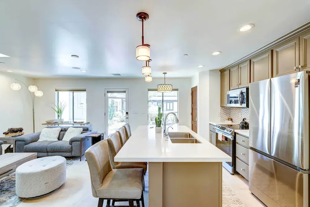 Paradise Valley Abode: Pool, Near Downtown Phoenix