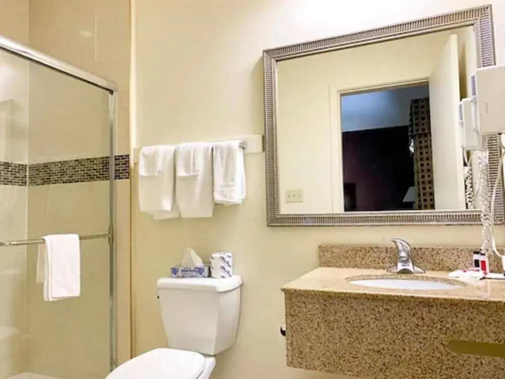 Whitney Inn & Suites