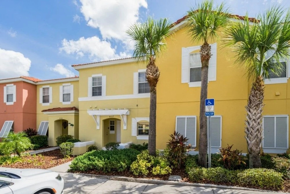 Beautiful 3 bedroom villa at Encantada Resort