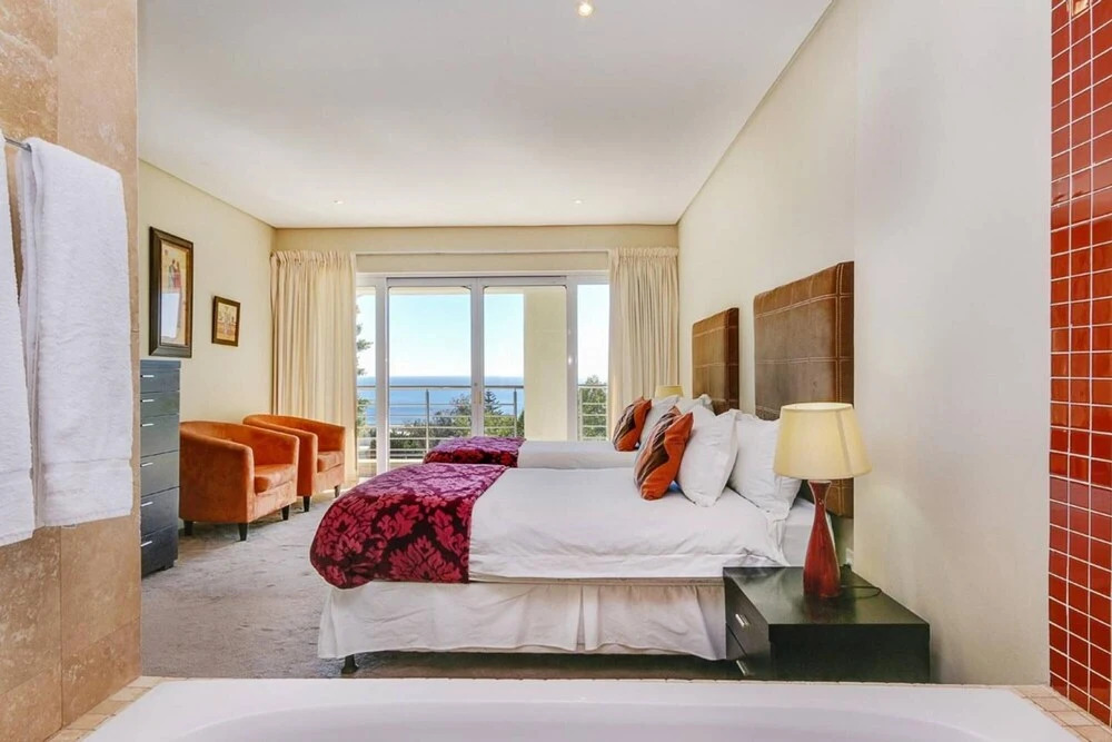 Family Home With Views Pool Garden 100 Geneva