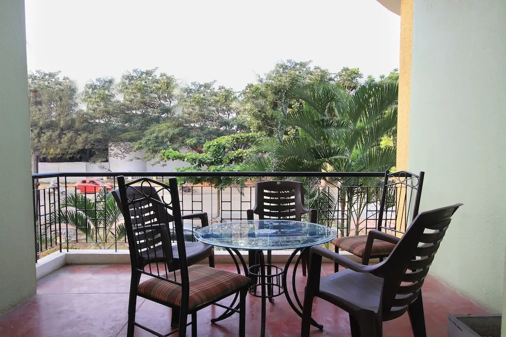 OYO 10193 Hotel MSR Comfort