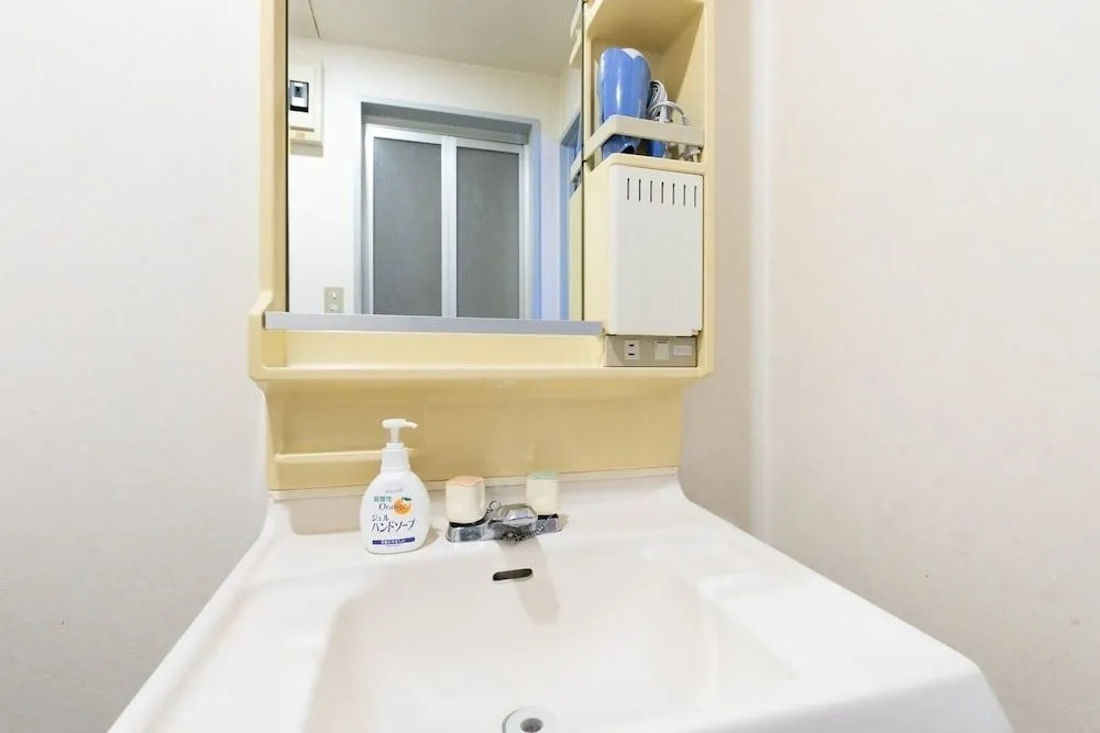 Komagome Colorbee Hostel