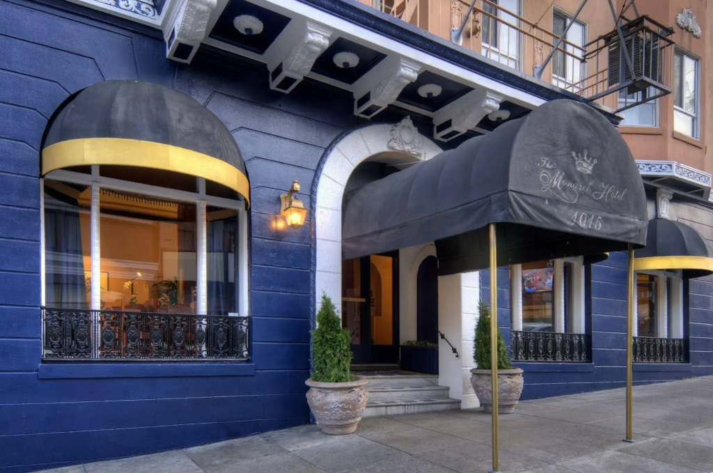The Monarch Hotel