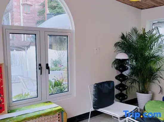 Hangzhou Yunzhongxi Homestay (Jiuxi Road Zhijiang Road)