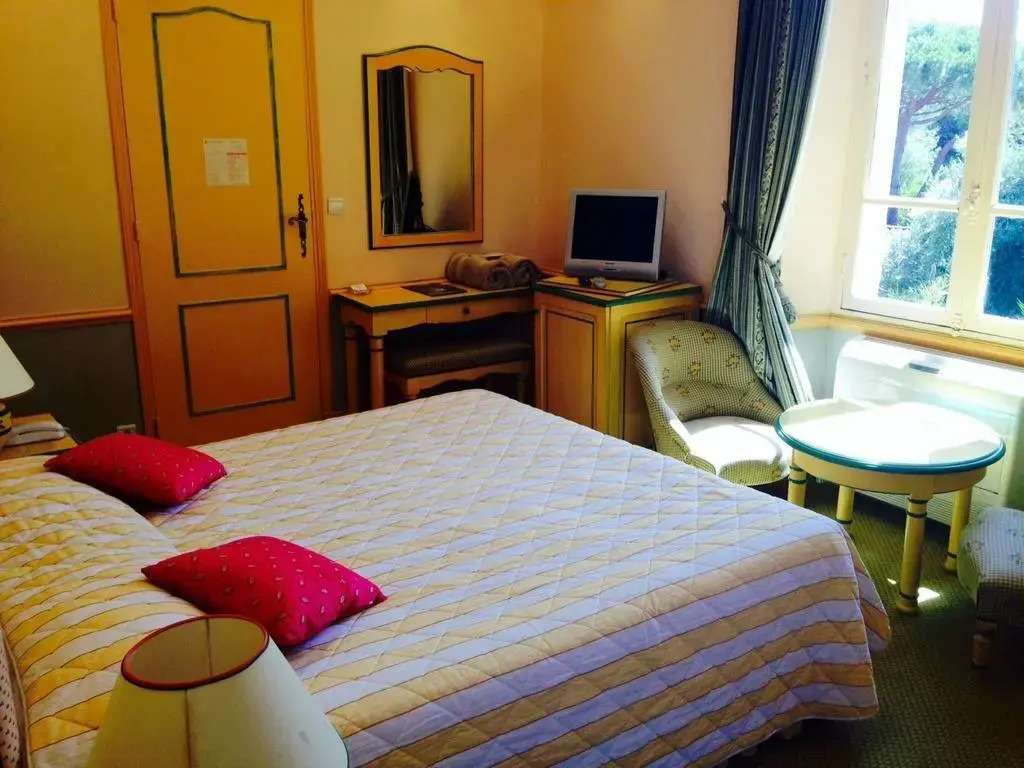 Rental Apartment Les Mas de Gigaro - La Croix-Valmer 1 bedroom 4 persons