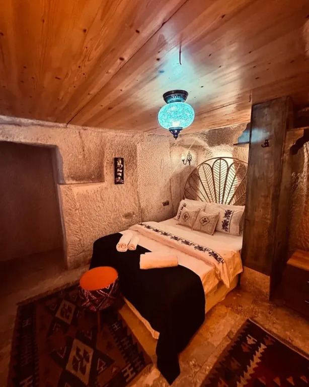 Mommys Cave Home