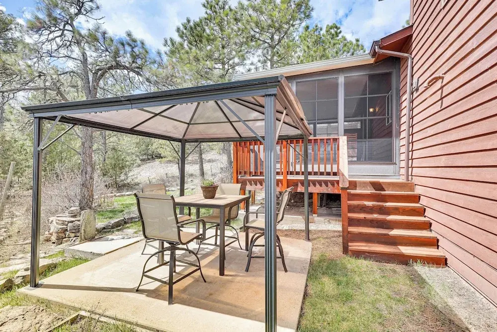 Scenic & Serene Rapid City Getaway on 1 1/2 Acres!