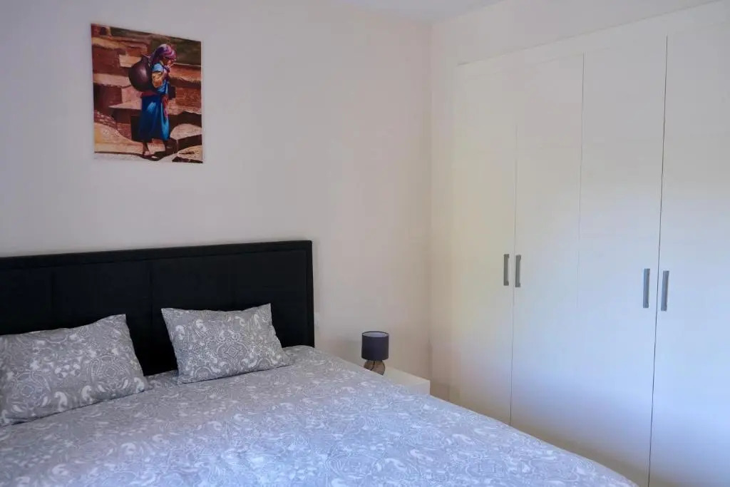 ALEGRIA DE VIVIR EXCLUSIV 2 bedroom appartment pool, parking, wifi, netflix, padel and more