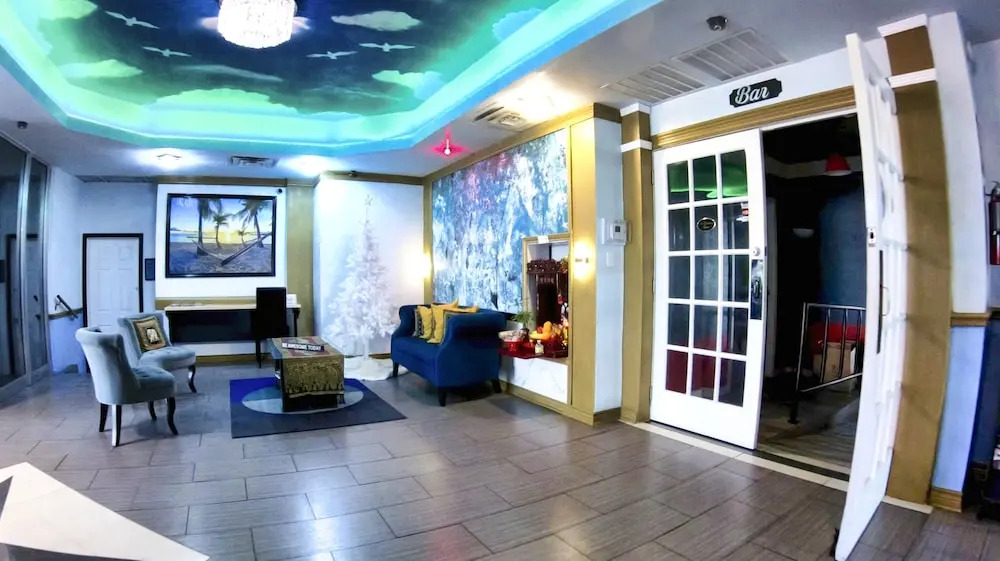 Rodeway Inn & Suites