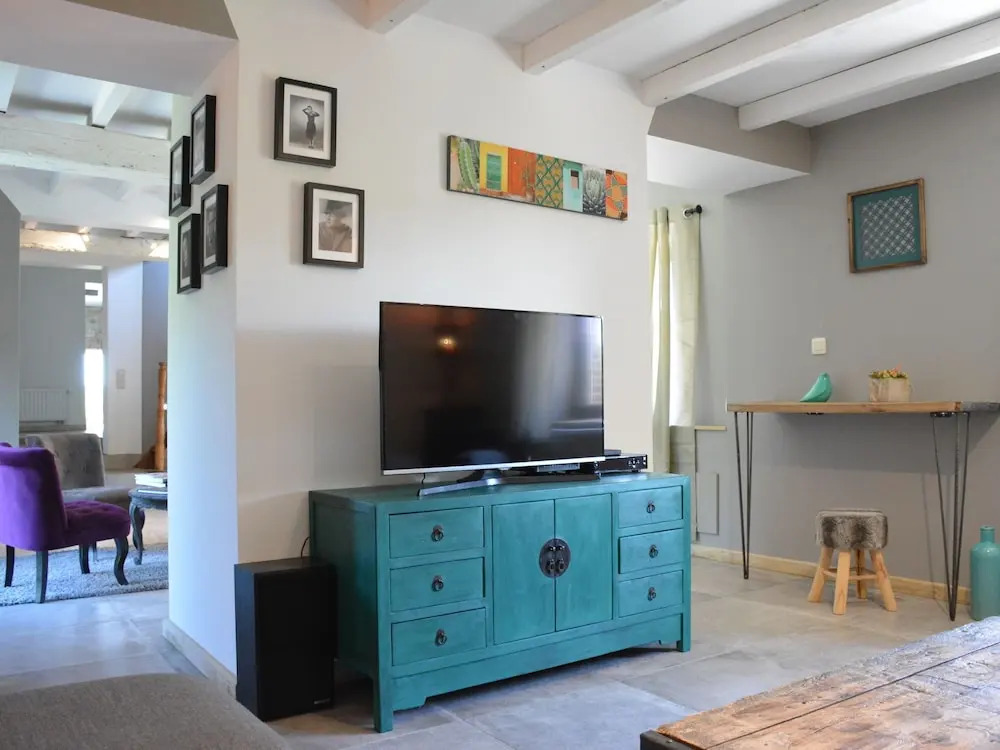 Heritage Holiday Home in Assesse on Hilltop