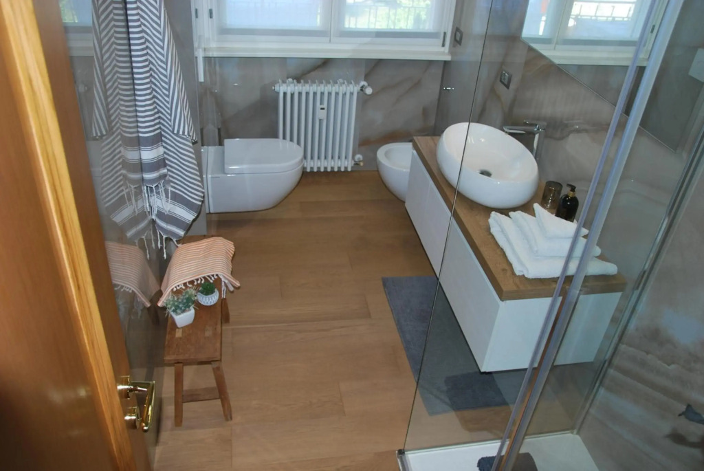 Suite 51 Lago Maggiore Appartamento con balcone a 50 mt dal lago Adults only