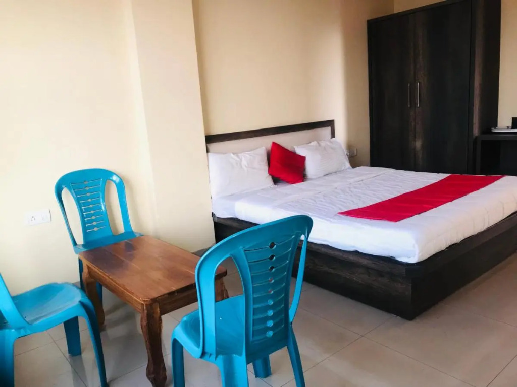 OYO 26603 Hotel Prakash International