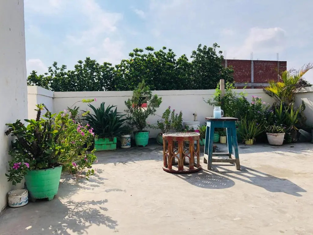 Cheerful 2 bedroom at private roof top