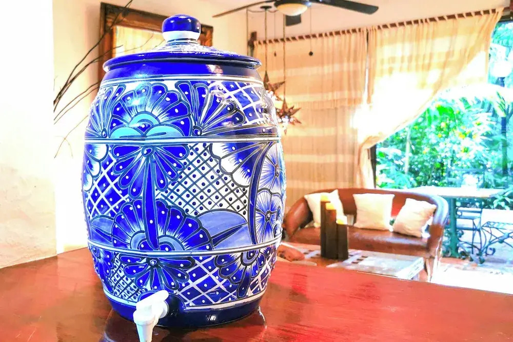 Cozy stay Tropical Vibes near Beach