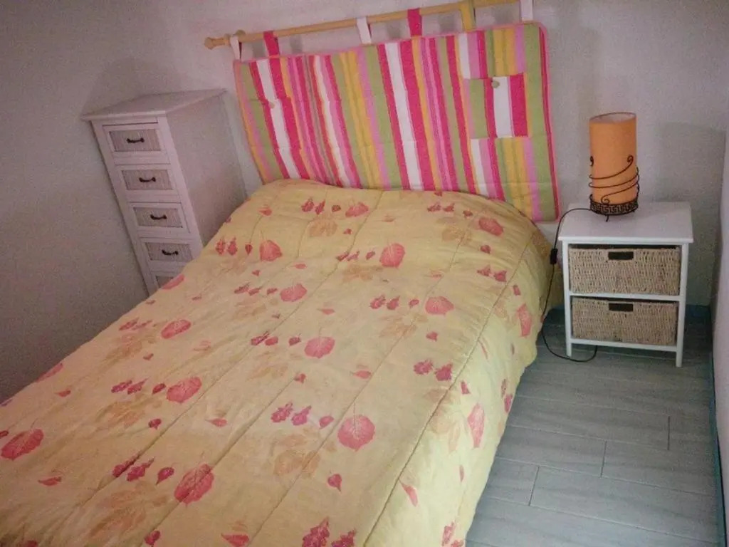 VILLA MITOYENNE DANS UNE RESIDENCE CALME AVEC PISCINE PARKING - FR-1-607-33