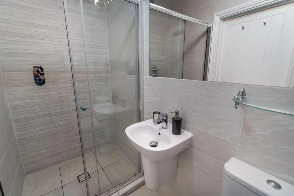 Bridge House Apartment 1