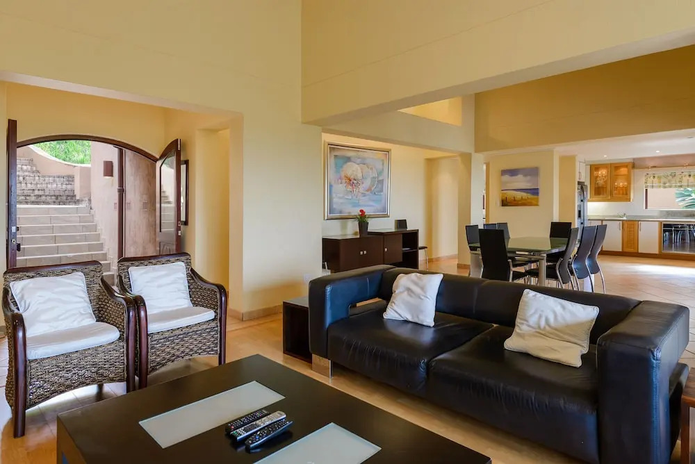 San Lameer Villa Rentals Three Bedroom Luxury 13908