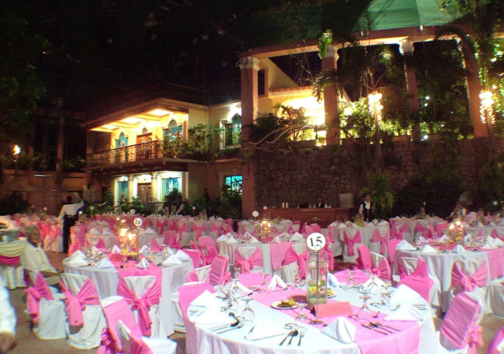 Alessandra Garden