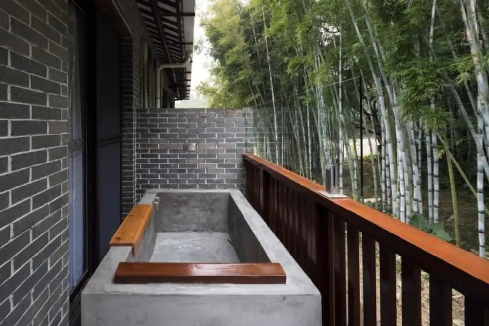 Deng Stone House Pastoral Resort