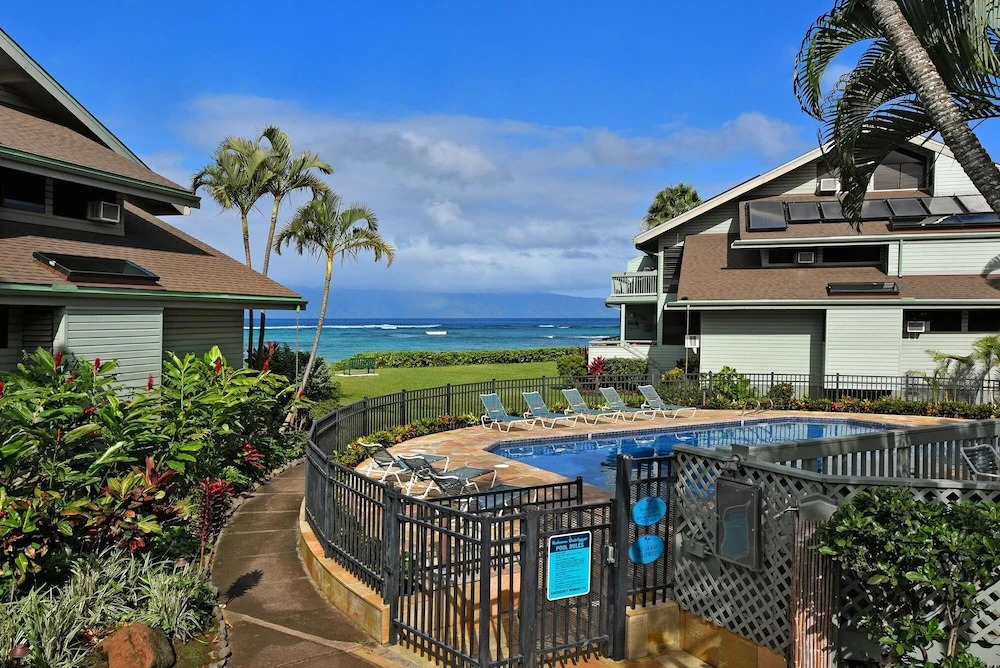 Kahana Outrigger #1a2 3 Bedroom Condo by RedAwning