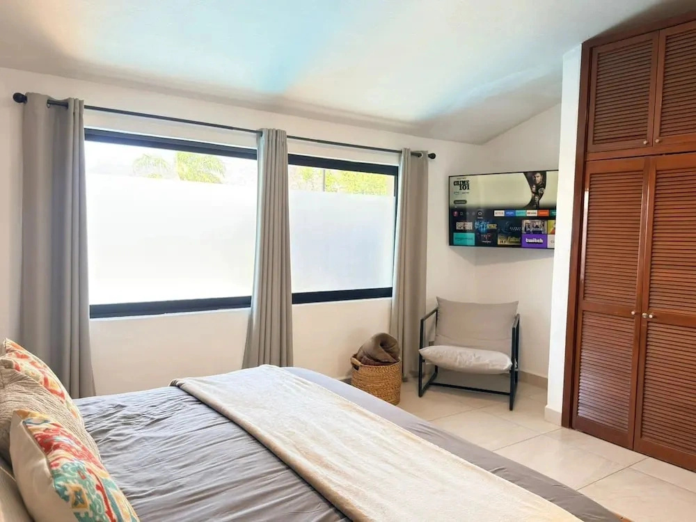 Ajijic Modern 2 Bedroom -salt Pool -bikes - Patio -gym -pickleball Court - BBQ