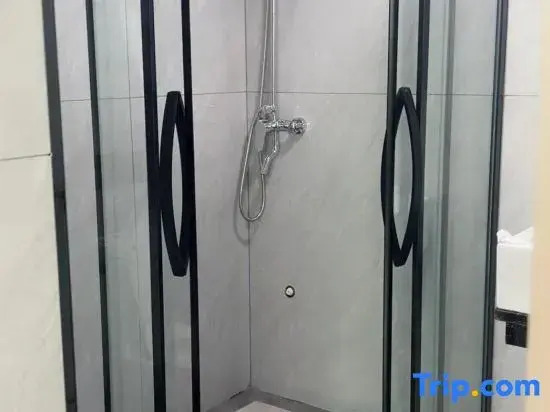 Zhiqing Homestay