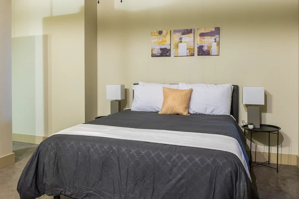FRONTDESK 1209 Washington Ave Apts Downtown St Louis