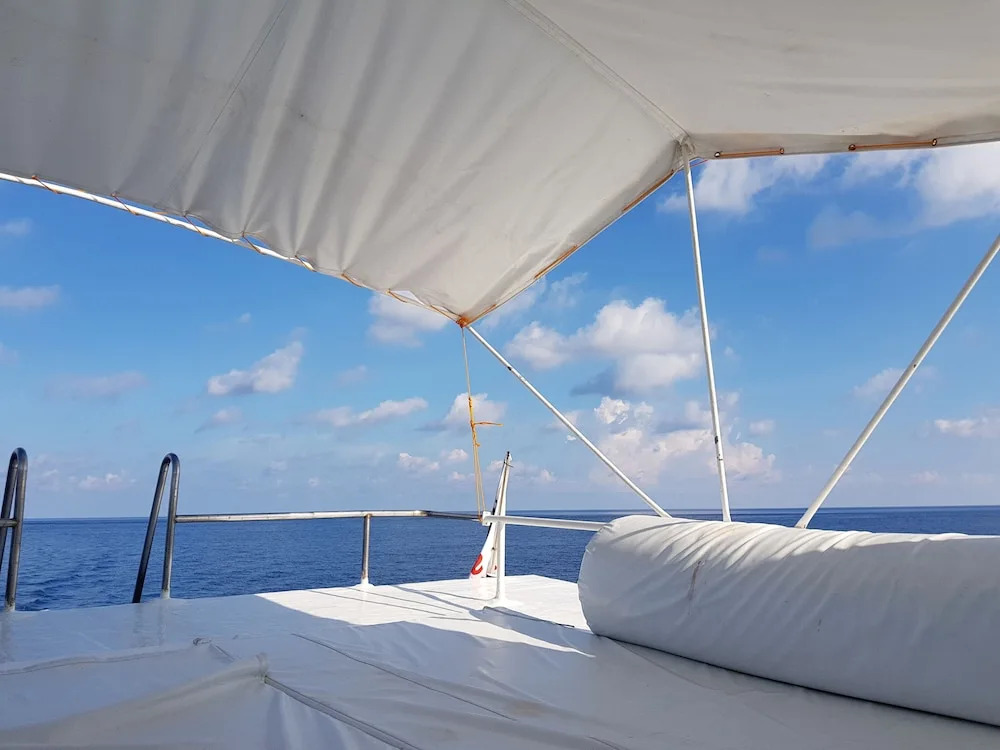 EL Nido Floating Hotel
