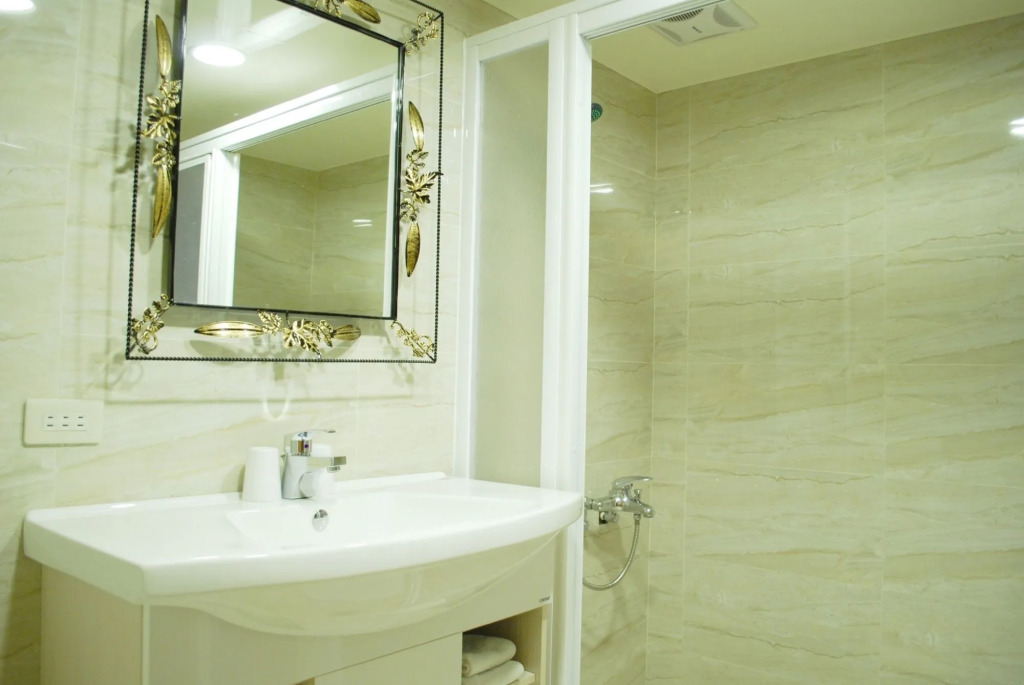 Ying Zhen Hotel