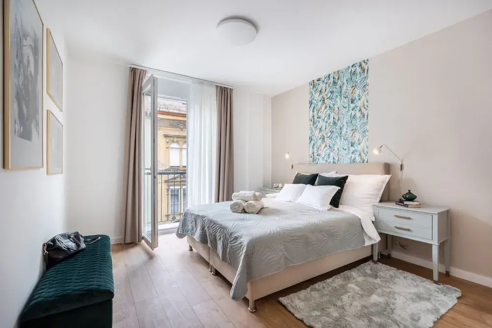 Rose Garden Residence - Boutique Apartments in City Center