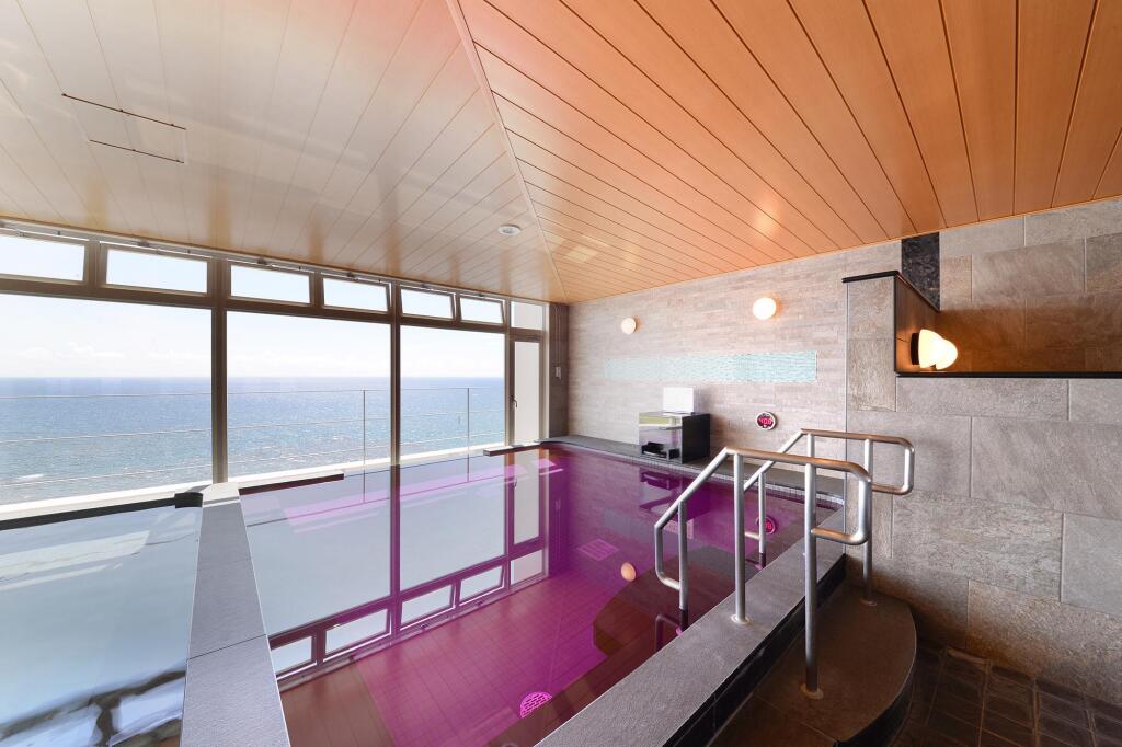 Vessel Hotel Campana Okinawa