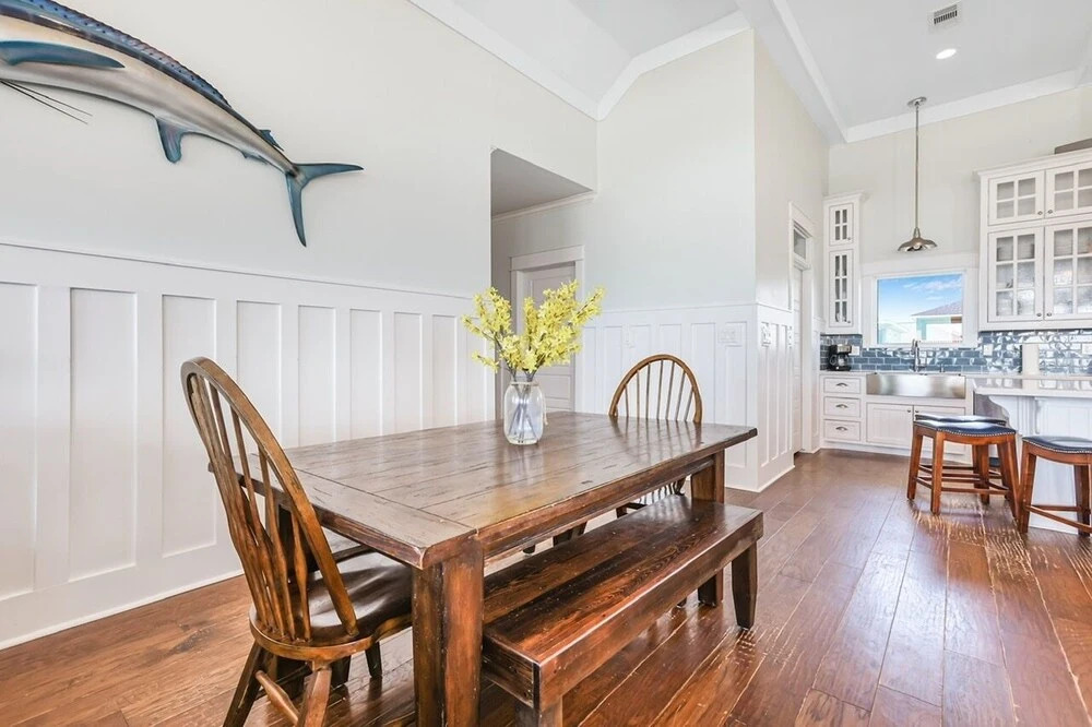 Sandy Orchid Lodge 8 Bedroom Home by RedAwning