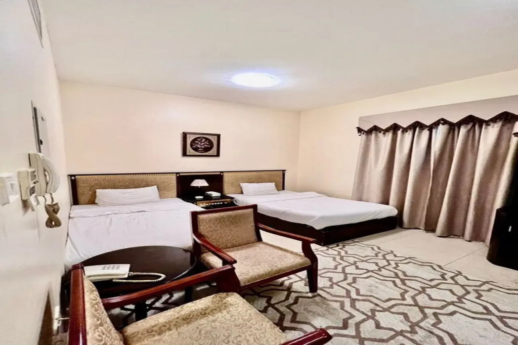 Dream Palace Hotel