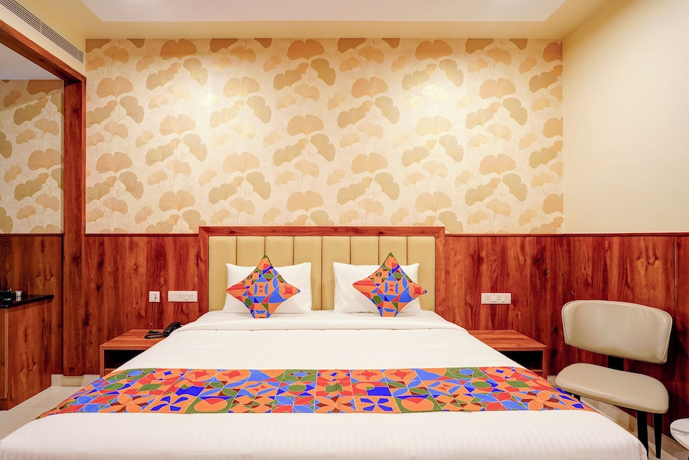 Fabhotel Golden Stay I