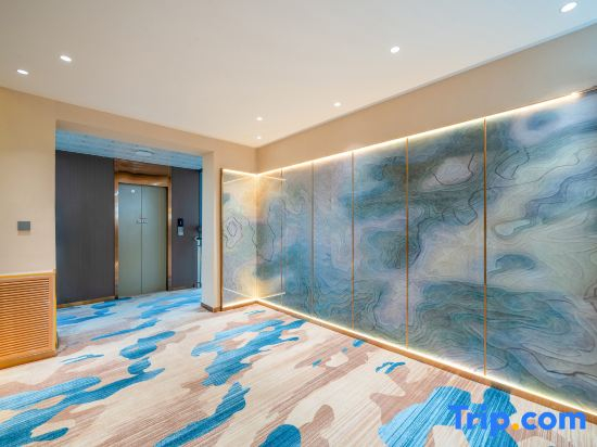 Holiday Inn Bali (Lanzhou Xigucheng High speed Railway Station)