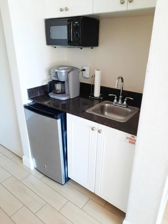 Lovely Sandestin Resort Studio with Balcony and Beautiful View