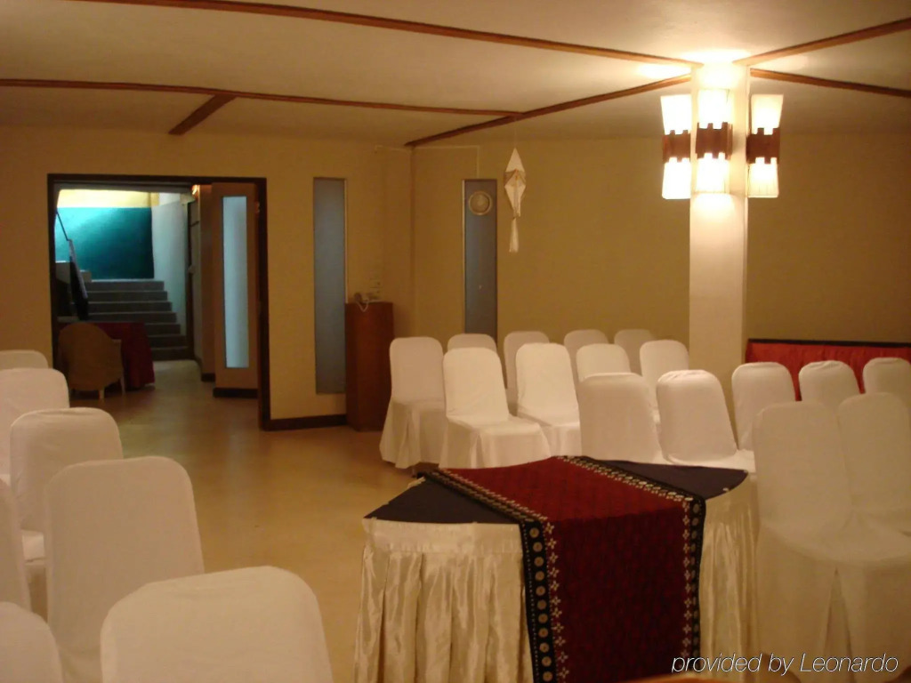 Huarn Jana Boutique