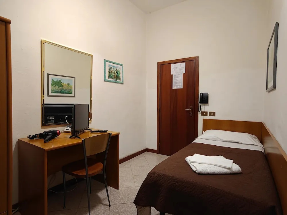 Albergo Italia di Nardi Renzo & C Snc