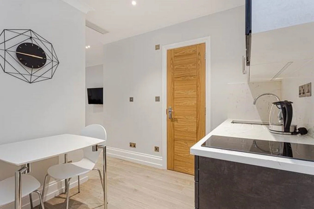 Cleveland Residences Kensington
