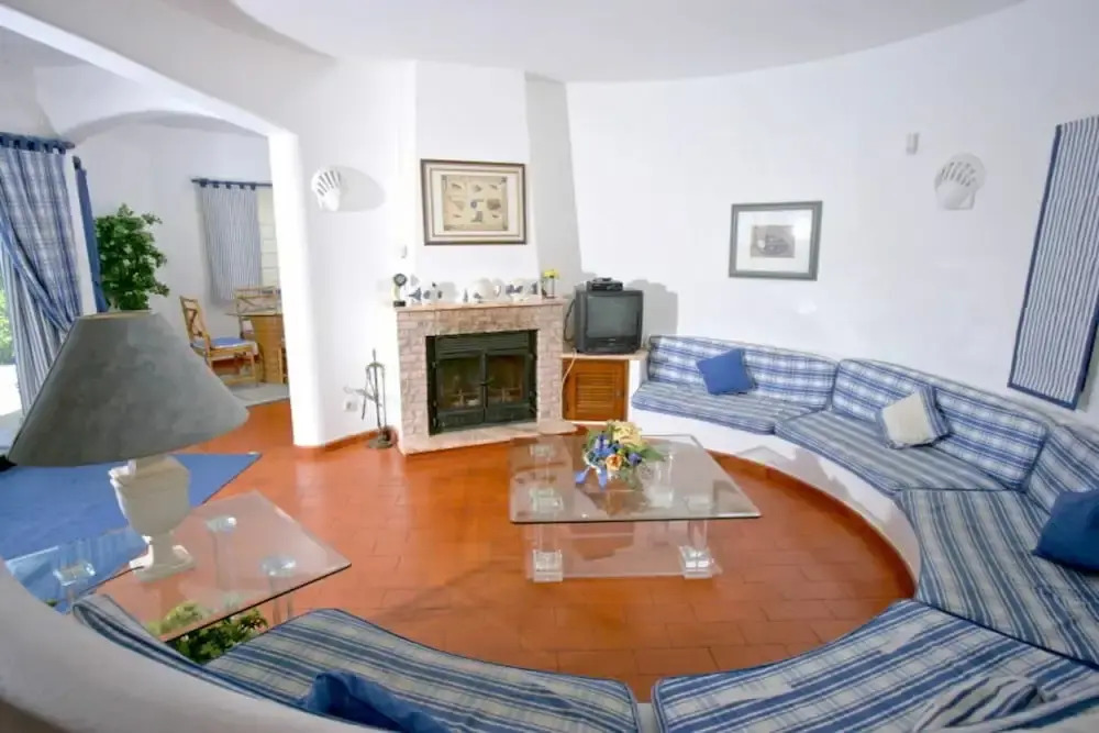 Modern Holiday Home in Quarteira With Swimming Pool