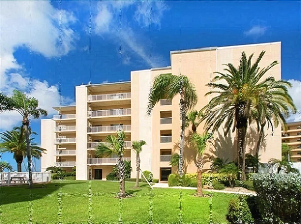 Jamaica Royale - T53 - 2 Br Condo