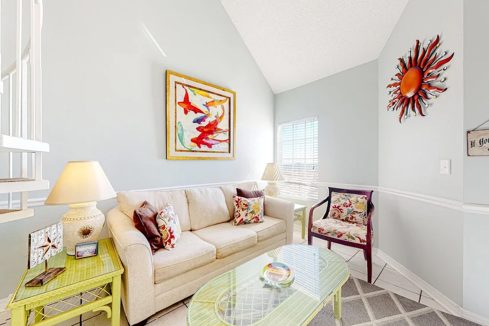 Direct Gulf Front Condo with Resort Pools with Hot Tubs - Steps to Beach