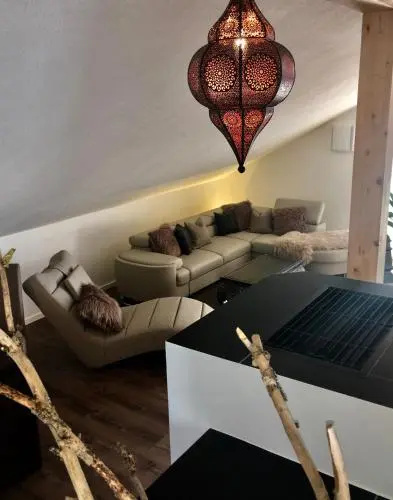 Shania Residence