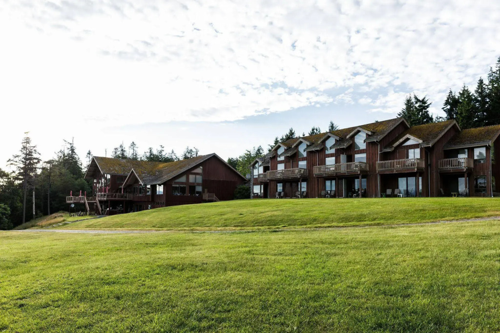 Tsa-Kwa-Luten Lodge