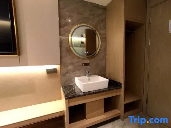 Weiting Hotel (Shanghai Xinhua Hospital Jiangpu Road Subway Station Branch)